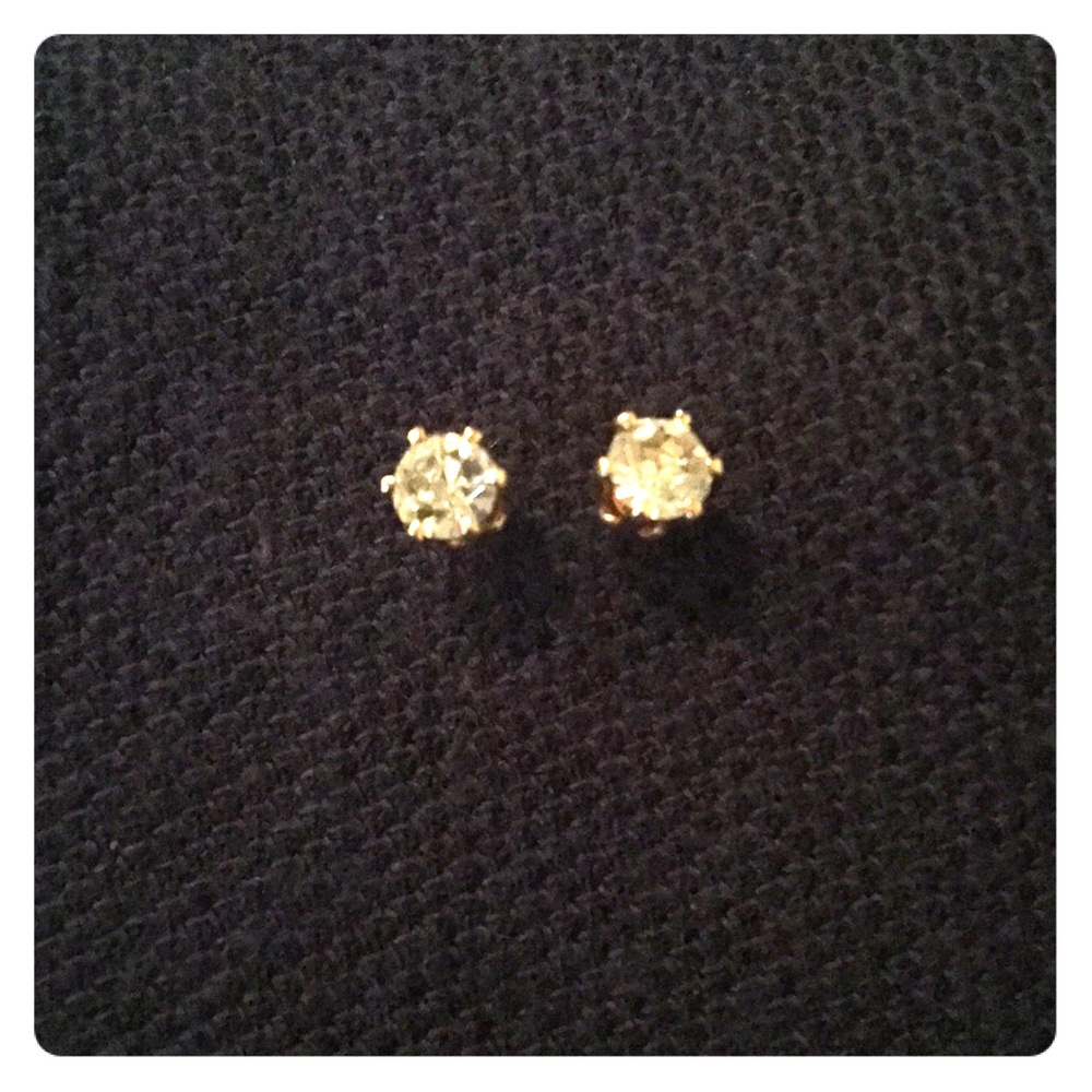 A pair of false diamond ear rings